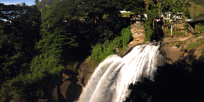 Cataratas Huluganga Ella