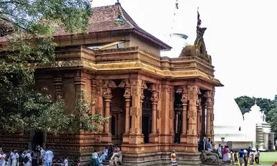 Templo Budista Kelaniya Raja Maha Vihara